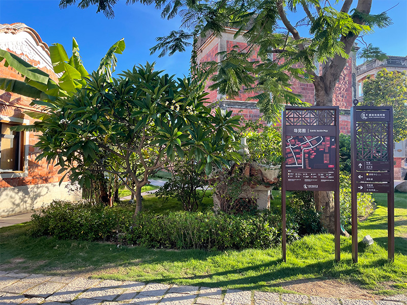 Wayfinding signs posting
